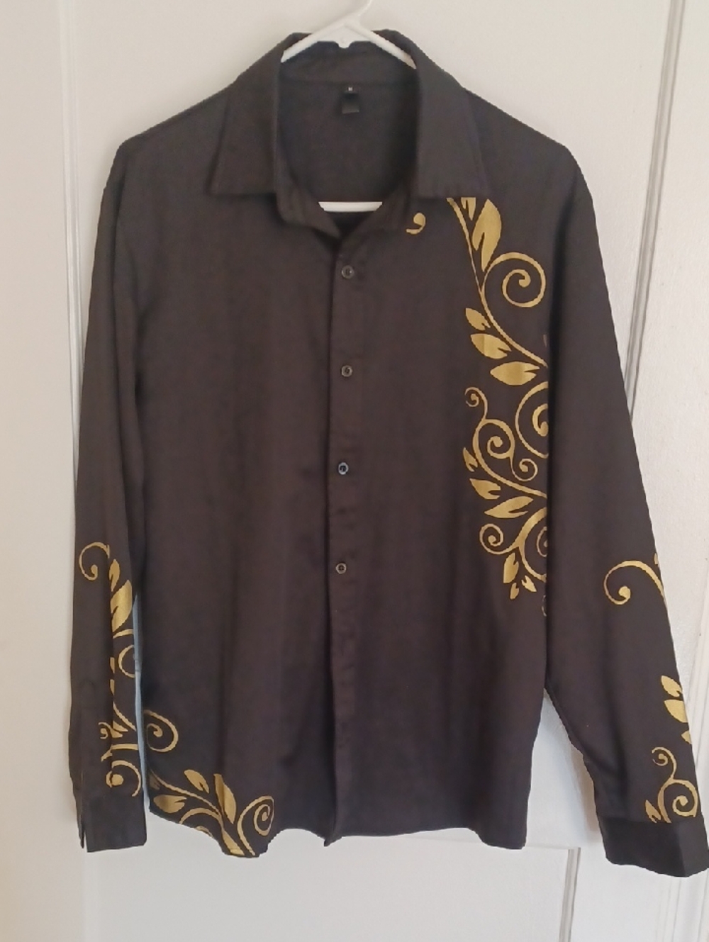 Black & Gold Matallic Floral Scroll Button Down Shirt - Size M